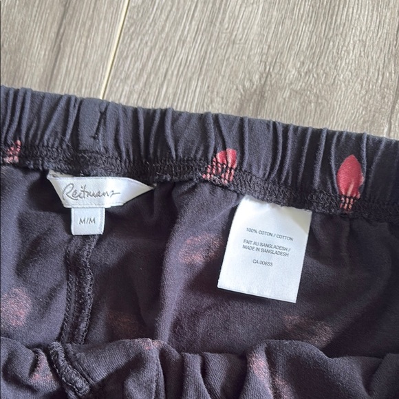 Reitmans Black Pajama Pants with Pink Lips - Picture 2 of 3